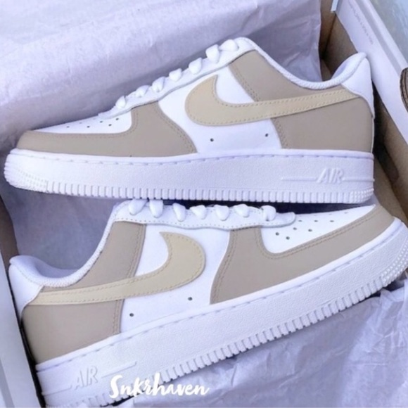 Nike Shoes - NWT Rare Nike Air Force 1s